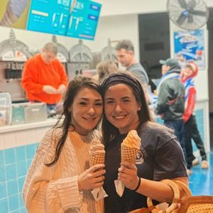 Meet your Posher, Avi